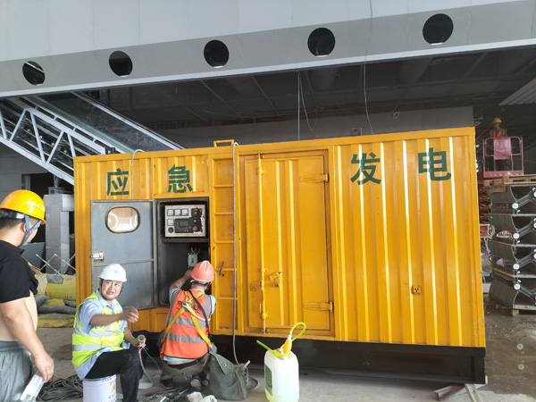 沈河怎样判断空气滤清器是否需要更换？