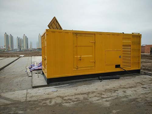 沈河合同中关于乙方责任导致工期延误的赔偿标准应该如何制定？